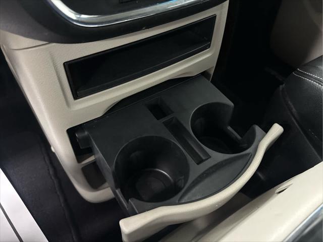 Used 2012 Chrysler Town & Country For Sale in Wilmington, OH