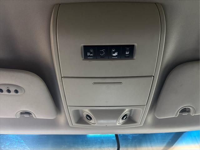 Used 2012 Chrysler Town & Country For Sale in Wilmington, OH