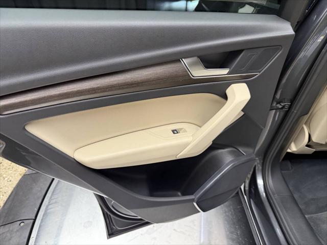 2024 Audi Q5 Premium 55 TFSI e S line quattro S tronic