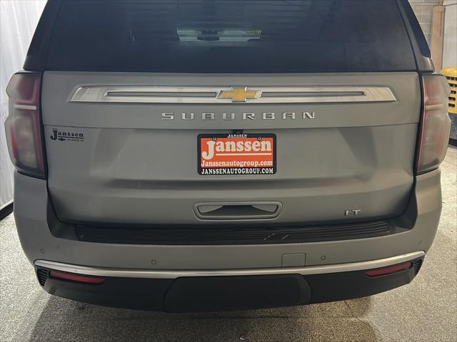 2023 Chevrolet Suburban 4WD LT