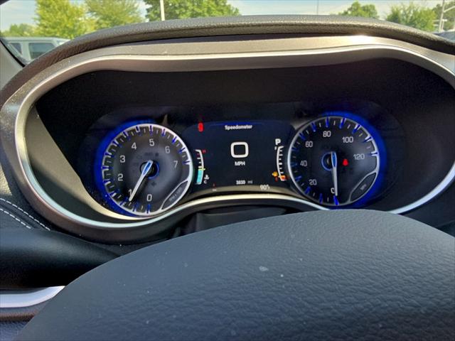 2026 Chrysler Pacifica Select AWD
