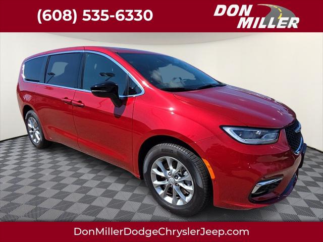 2026 Chrysler Pacifica Select AWD for sale in Madison, WI