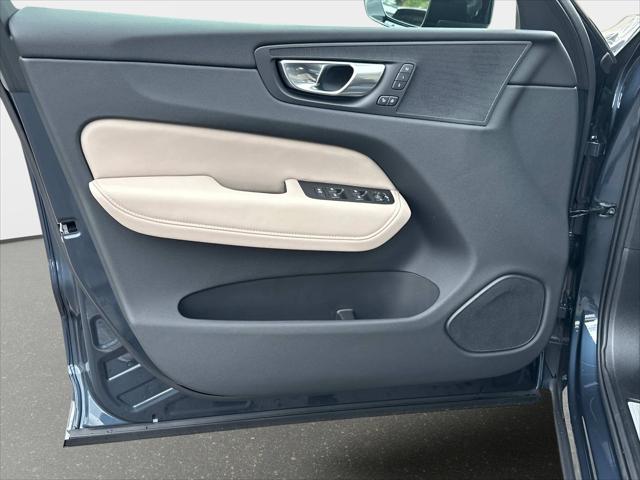2026 Volvo XC60 B5 Core