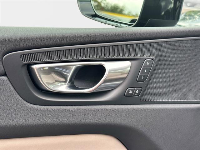 2026 Volvo XC60 B5 Core