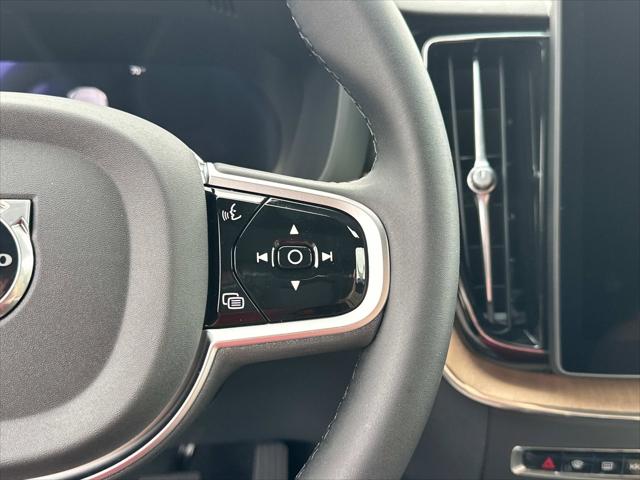 2026 Volvo XC60 B5 Core
