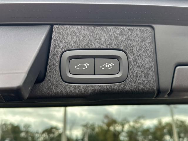 2026 Volvo XC60 B5 Core