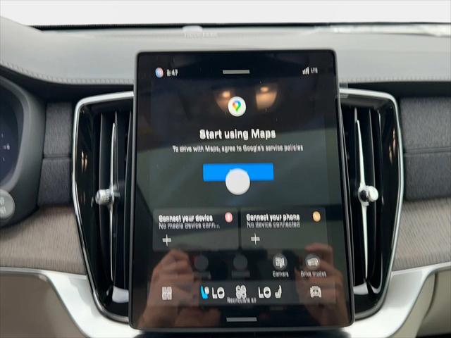 2026 Volvo XC90 Plug-In Hybrid T8 Ultra Dark Theme 7-Seater