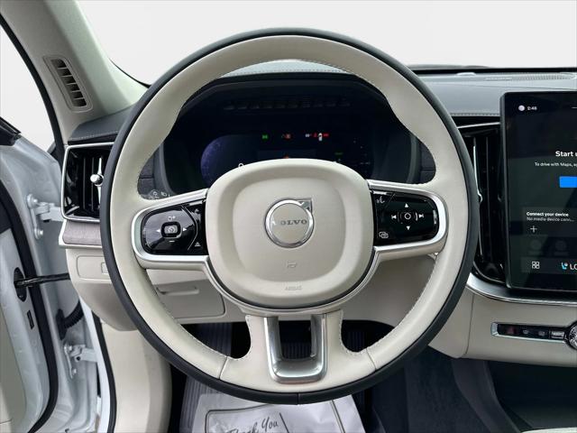 2026 Volvo XC90 Plug-In Hybrid T8 Ultra Dark Theme 7-Seater