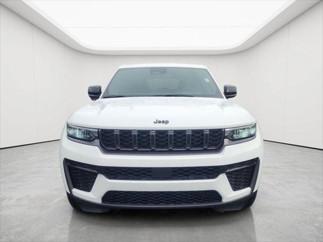 2026 Jeep Grand Cherokee GRAND CHEROKEE LAREDO ALTITUDE 4X4 2026 Jeep Grand Cherokee GRAND CHEROKEE LAREDO ALTITUDE 4X4