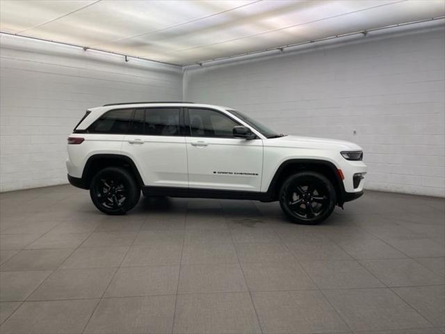 2025 Jeep Grand Cherokee GRAND CHEROKEE LIMITED 4X2 2025 Jeep Grand Cherokee GRAND CHEROKEE LIMITED 4X2