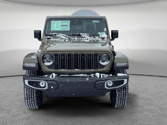 2026 Jeep Gladiator GLADIATOR SAHARA 4X4
