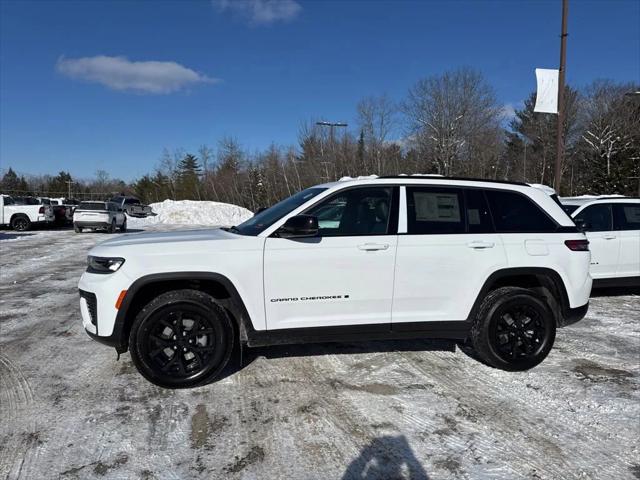 2026 Jeep Grand Cherokee GRAND CHEROKEE LAREDO ALTITUDE 4X4