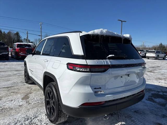 2026 Jeep Grand Cherokee GRAND CHEROKEE LAREDO ALTITUDE 4X4