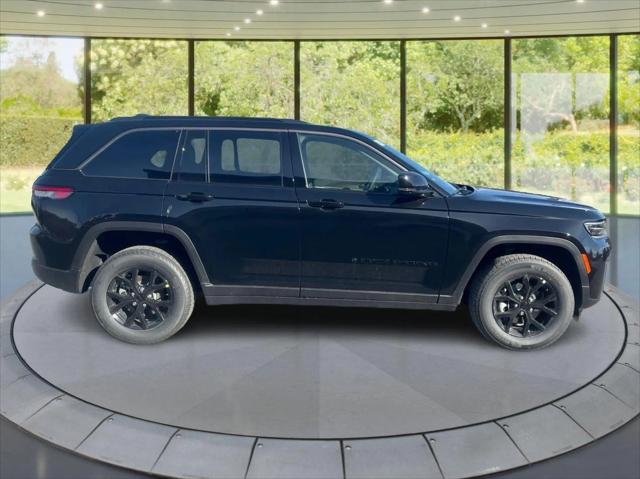 2026 Jeep Grand Cherokee GRAND CHEROKEE ALTITUDE 4X4