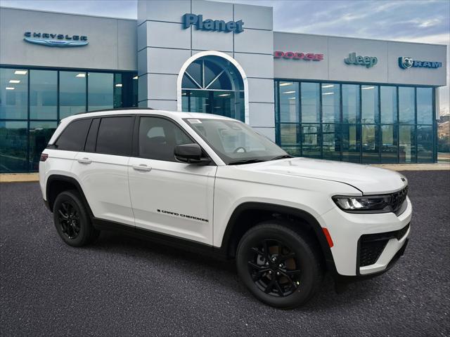 2026 Jeep Grand Cherokee GRAND CHEROKEE LAREDO ALTITUDE 4X4