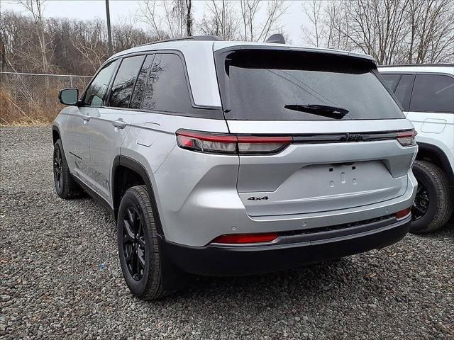 2026 Jeep Grand Cherokee GRAND CHEROKEE LAREDO ALTITUDE 4X4 2026 Jeep Grand Cherokee GRAND CHEROKEE LAREDO ALTITUDE 4X4