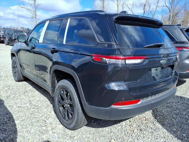 2026 Jeep Grand Cherokee GRAND CHEROKEE LAREDO ALTITUDE 4X4