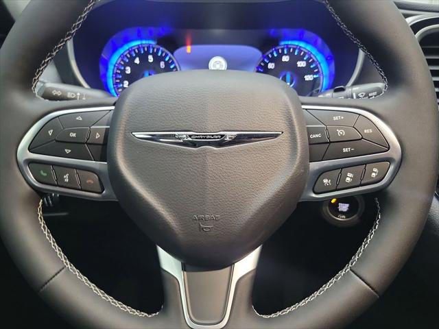 2026 Chrysler Pacifica Select AWD