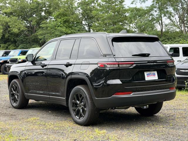 2026 Jeep Grand Cherokee GRAND CHEROKEE LAREDO ALTITUDE 4X4 2026 Jeep Grand Cherokee GRAND CHEROKEE LAREDO ALTITUDE 4X4