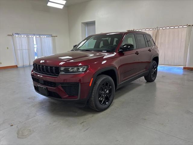 2026 Jeep Grand Cherokee Altitude 4x4