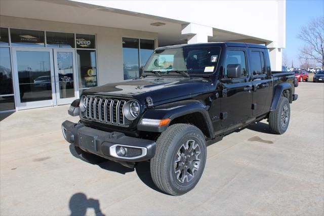 2026 Jeep Gladiator GLADIATOR SAHARA 4X4