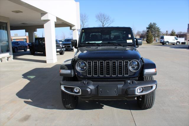 2026 Jeep Gladiator GLADIATOR SAHARA 4X4