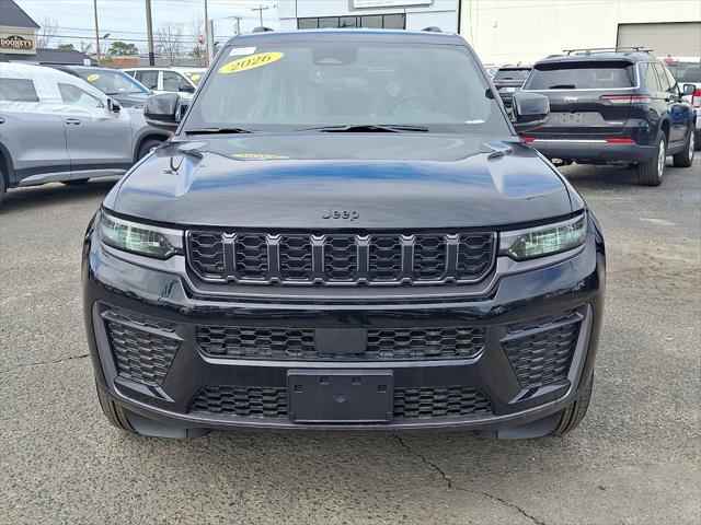 2026 Jeep Grand Cherokee GRAND CHEROKEE LAREDO ALTITUDE 4X4