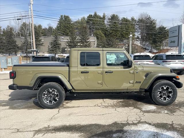 2026 Jeep Gladiator GLADIATOR SAHARA 4X4