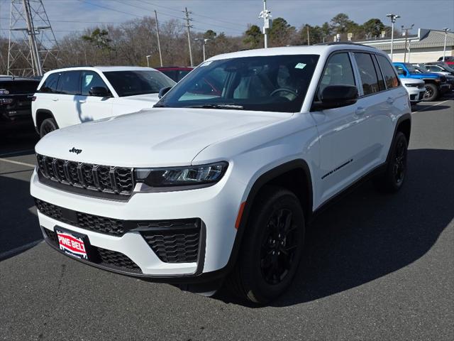 2026 Jeep Grand Cherokee GRAND CHEROKEE LAREDO ALTITUDE 4X4