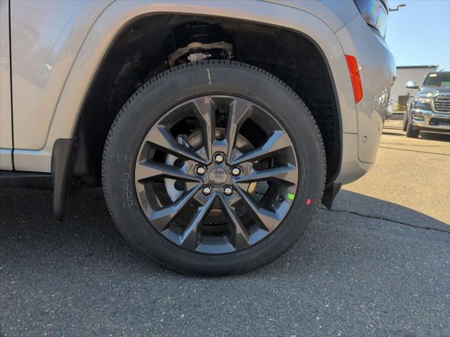 2026 Jeep Grand Cherokee Limited Reserve