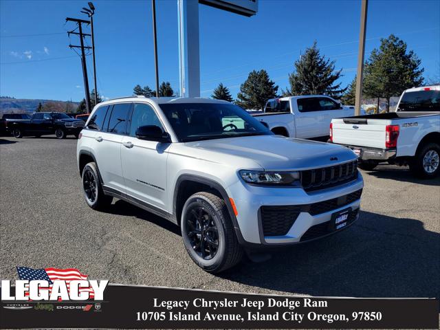 2026 Jeep Grand Cherokee GRAND CHEROKEE LAREDO ALTITUDE 4X4