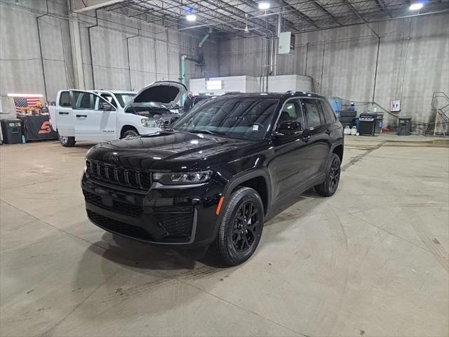 2026 Jeep Grand Cherokee GRAND CHEROKEE LAREDO ALTITUDE 4X4
