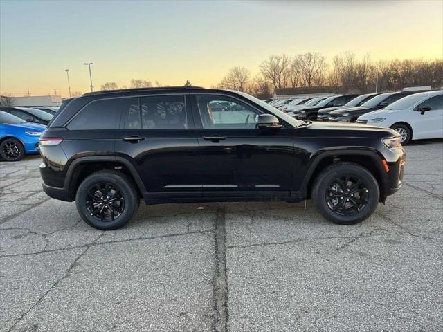 2026 Jeep Grand Cherokee GRAND CHEROKEE LAREDO ALTITUDE 4X4