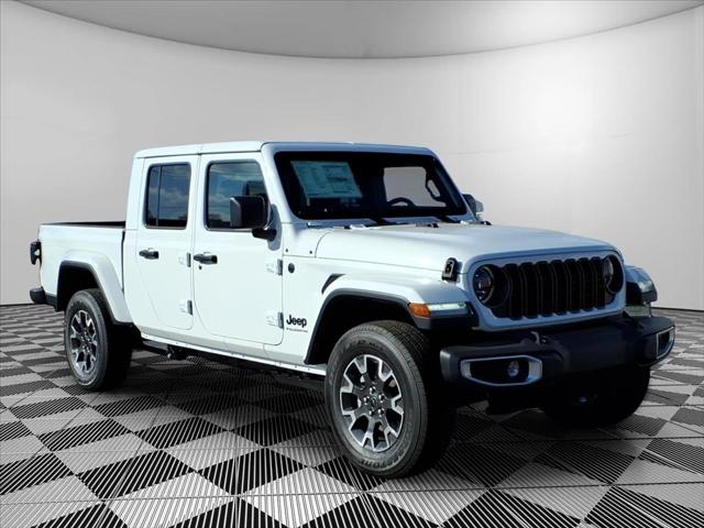 2026 Jeep Gladiator GLADIATOR SAHARA 4X4