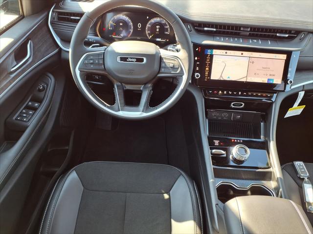 2026 Jeep Grand Cherokee GRAND CHEROKEE ALTITUDE 4X4