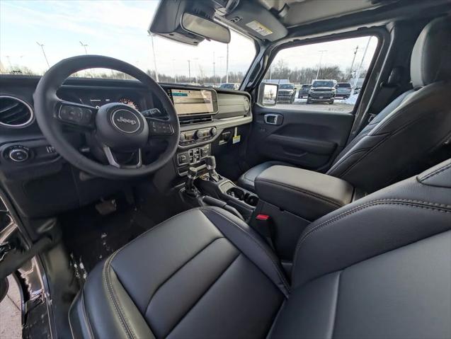 2026 Jeep Gladiator GLADIATOR SAHARA 4X4