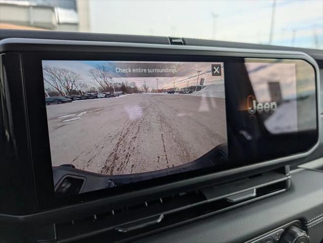 2026 Jeep Gladiator GLADIATOR SAHARA 4X4