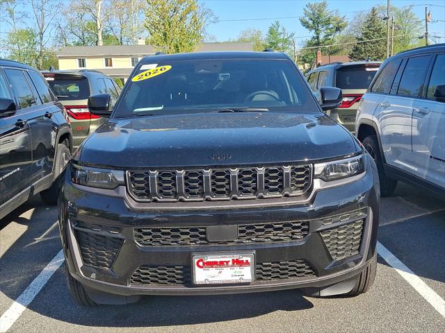 2026 Jeep Grand Cherokee GRAND CHEROKEE LAREDO ALTITUDE 4X4