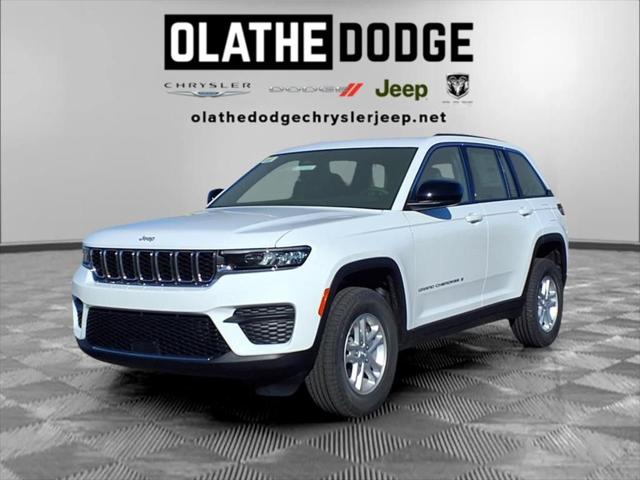 2025 Jeep Grand Cherokee GRAND CHEROKEE LAREDO 4X4