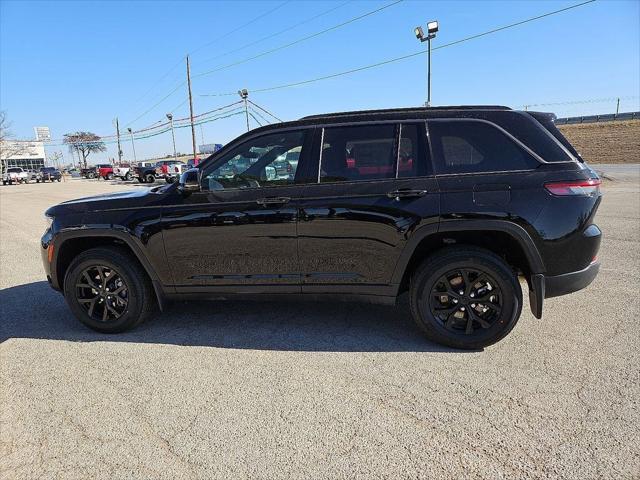 2026 Jeep Grand Cherokee GRAND CHEROKEE LAREDO ALTITUDE 4X4