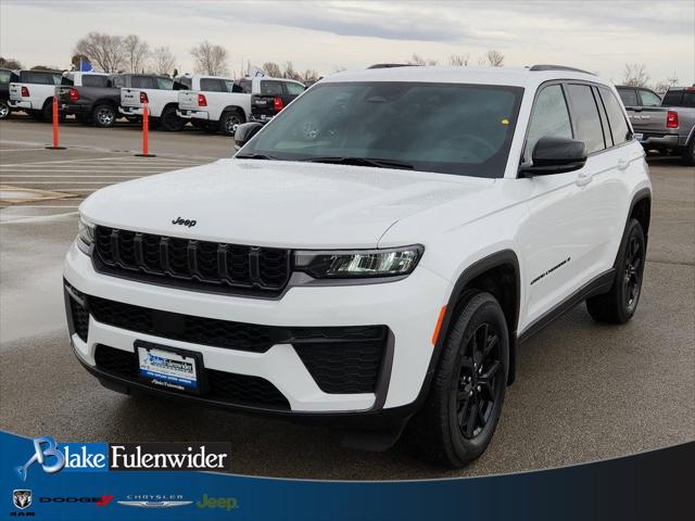 2026 Jeep Grand Cherokee GRAND CHEROKEE LAREDO ALTITUDE 4X4