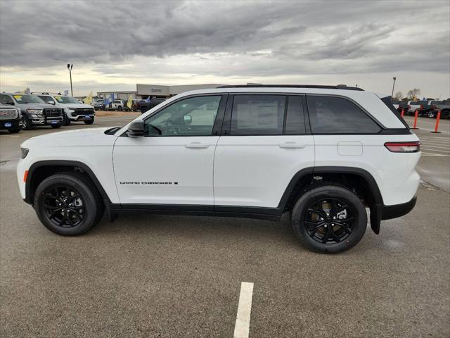 2026 Jeep Grand Cherokee GRAND CHEROKEE LAREDO ALTITUDE 4X4