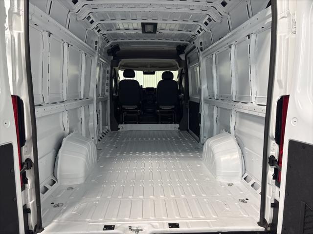 2026 Ram ProMaster Cargo Van Tradesman High Roof 159 WB EXT w/Pass Seat