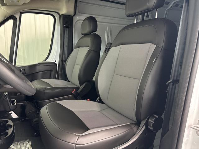 2026 Ram ProMaster Cargo Van Tradesman High Roof 159 WB EXT w/Pass Seat