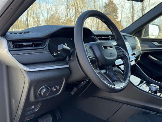 2026 Jeep Grand Cherokee GRAND CHEROKEE ALTITUDE 4X4