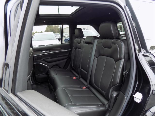 2026 Jeep Grand Cherokee Limited 4x2
