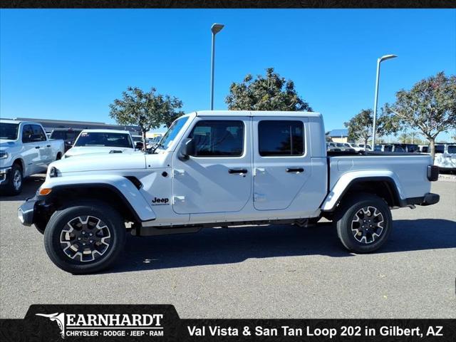 2026 Jeep Gladiator GLADIATOR SAHARA 4X4