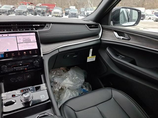 2025 Jeep Grand Cherokee Limited 4x4