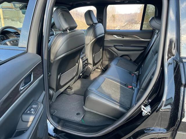 2026 Jeep Grand Cherokee Altitude 4x4