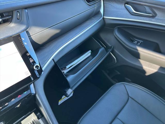 2026 Jeep Grand Cherokee Limited Reserve